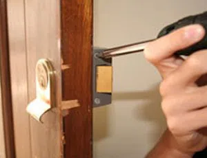 Locksmith Store Arlington, TX 817-357-4427 - change-locks-service